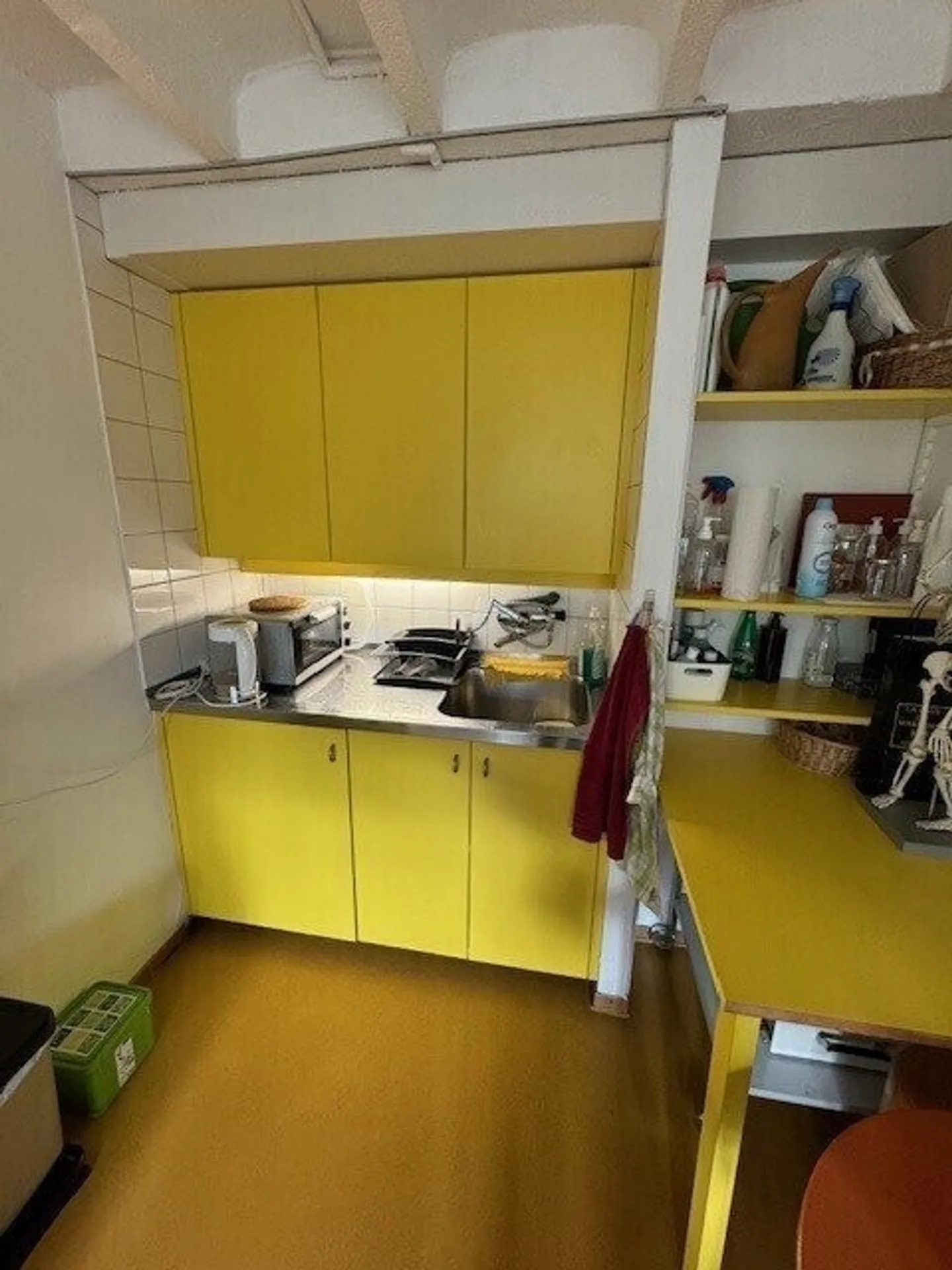 Spazio ufficio idealmente situato - Foto 10 di 10