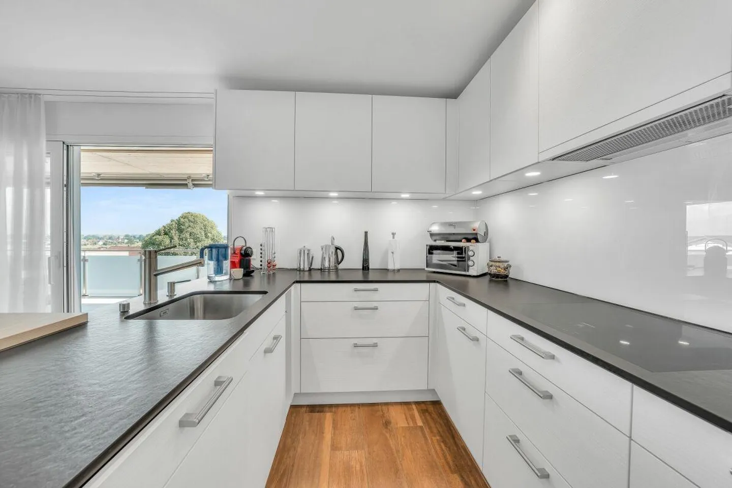 4.5-Room Apartment - Photo 3 of 12