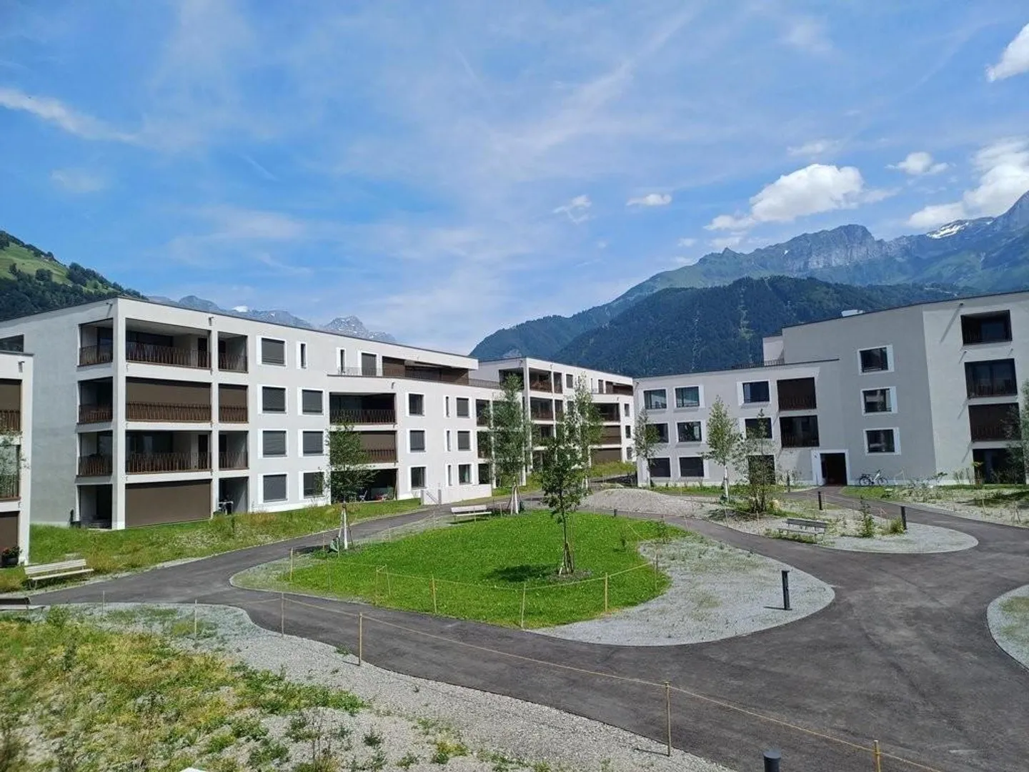 Motorradplätze in unmittelbarer Nähe des Bahnhofs - Foto 1 von 1