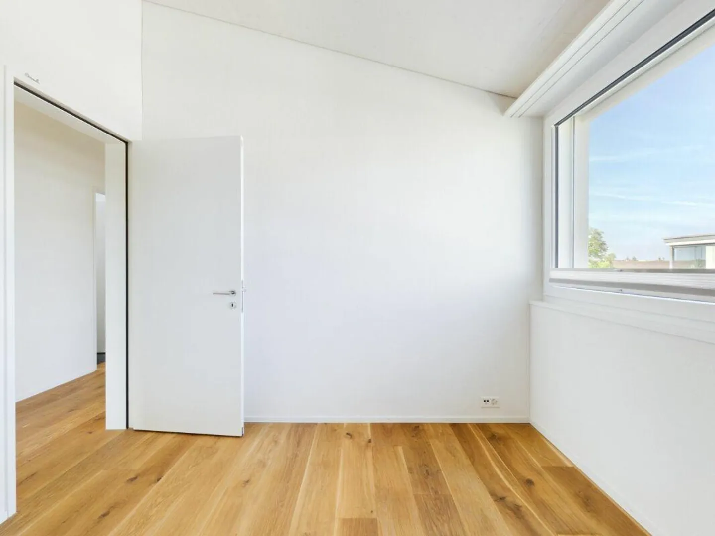 Nuovo attico soleggiato in vendita vicino al lago! - Foto 8 di 19