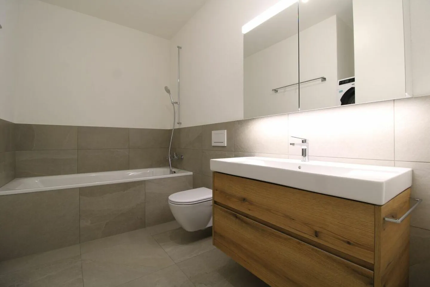 4.5-Zimmer-Erdgeschosswohnung mit grosszügigem Garten (D 0.5) - Photo 5 of 15
