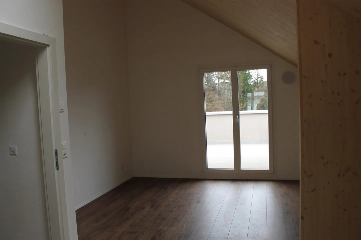 Geräumige 7-Zimmer Wohnung - Foto 13 von 16