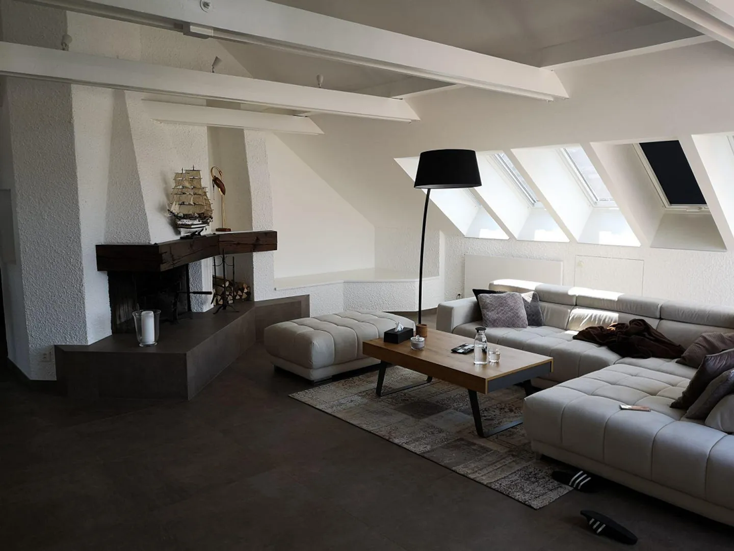 Large 5 Room Enthusiast Attic Apartment - Photo 1 of 10