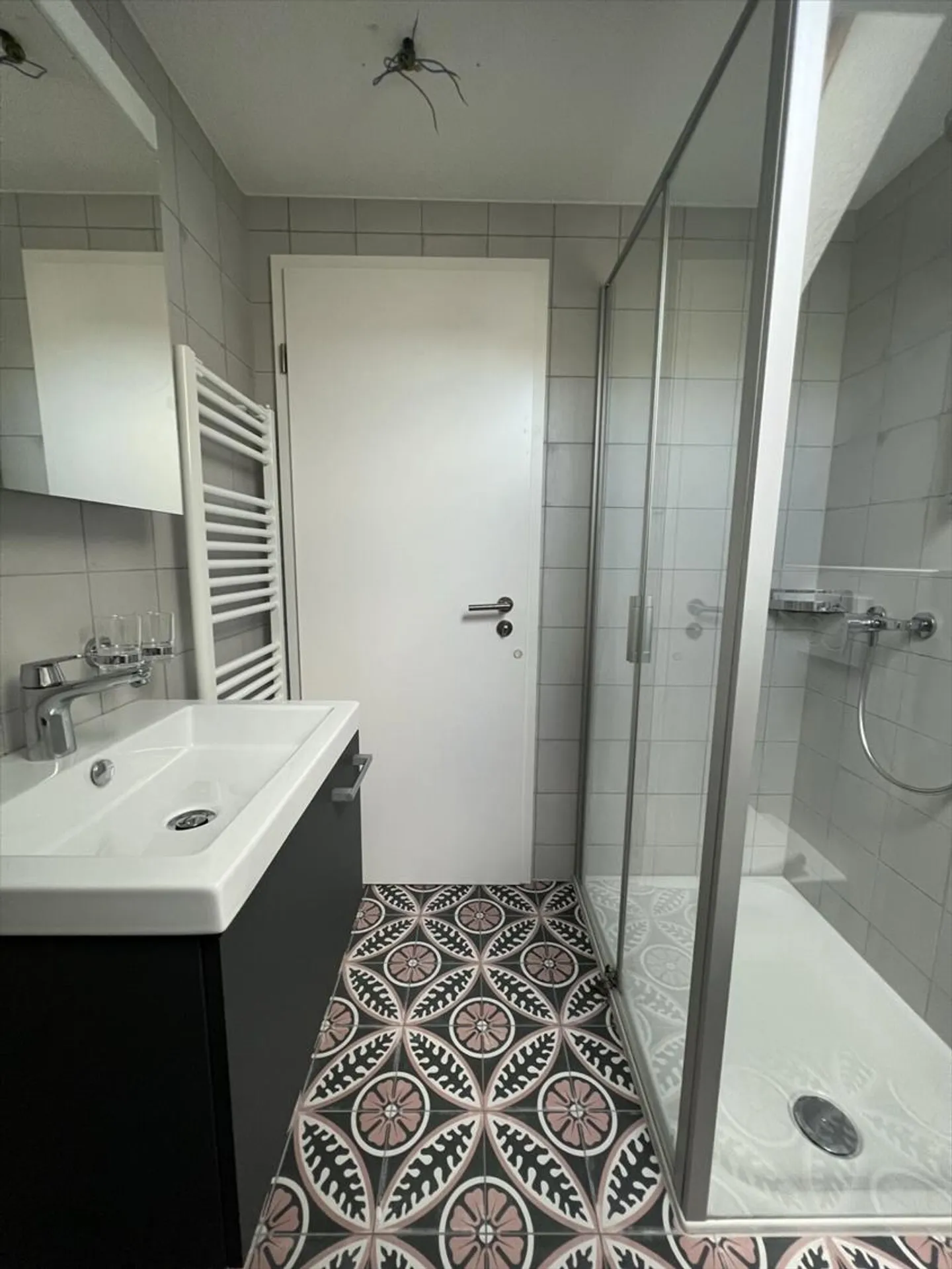 Bassecourt, joli logement récemment rénové de 2.5 pièces au 2ème étage - Photo 6 sur 9