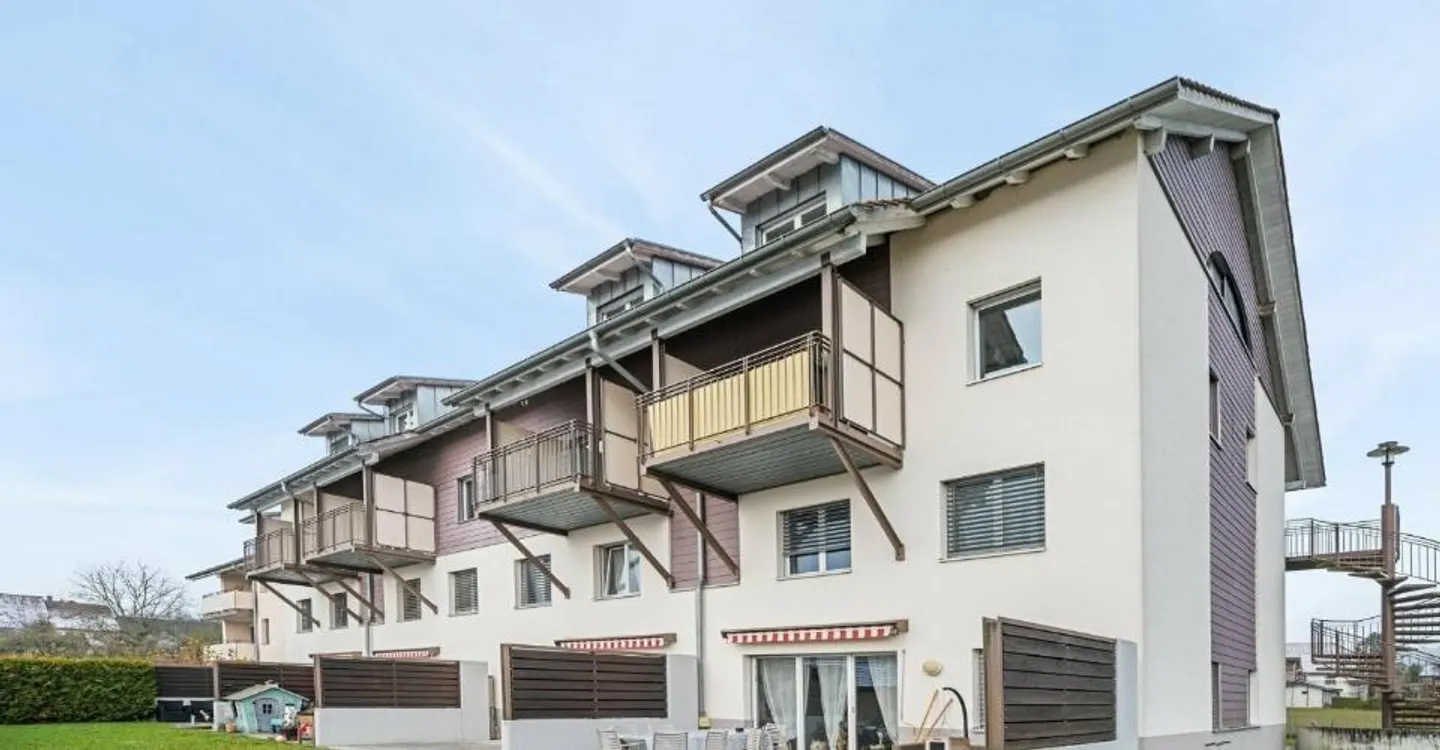 Special Offer - Bright 4-room Duplex with Balcony - Photo 1 of 9