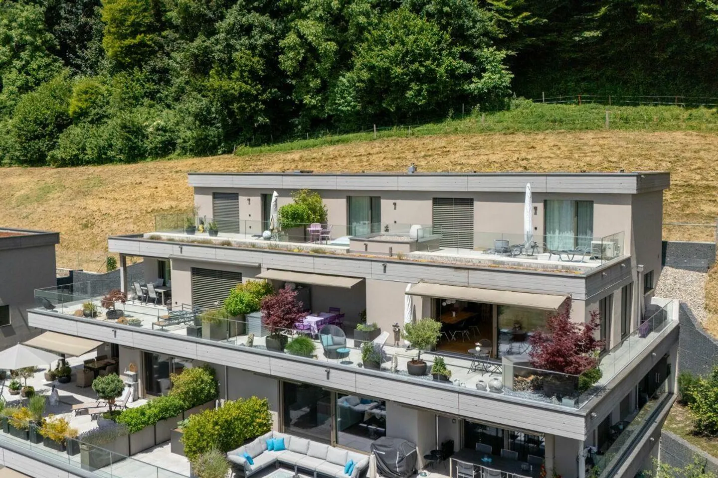 Maisonette en attique de 4,5 pièces - Photo 2 sur 18