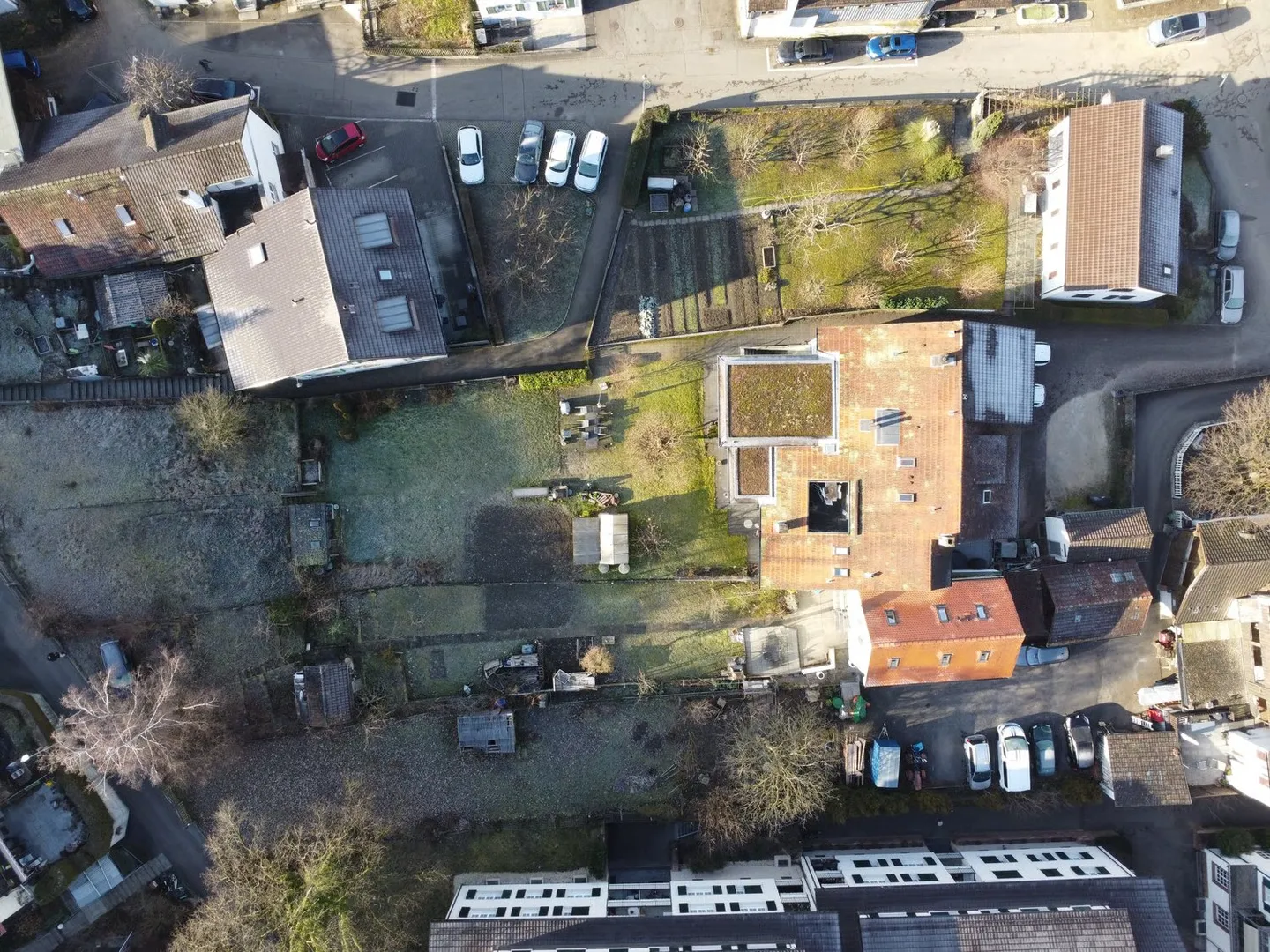 Casa plurifamiliare nel centro storico del villaggio con grande potenziale - Foto 15 di 15