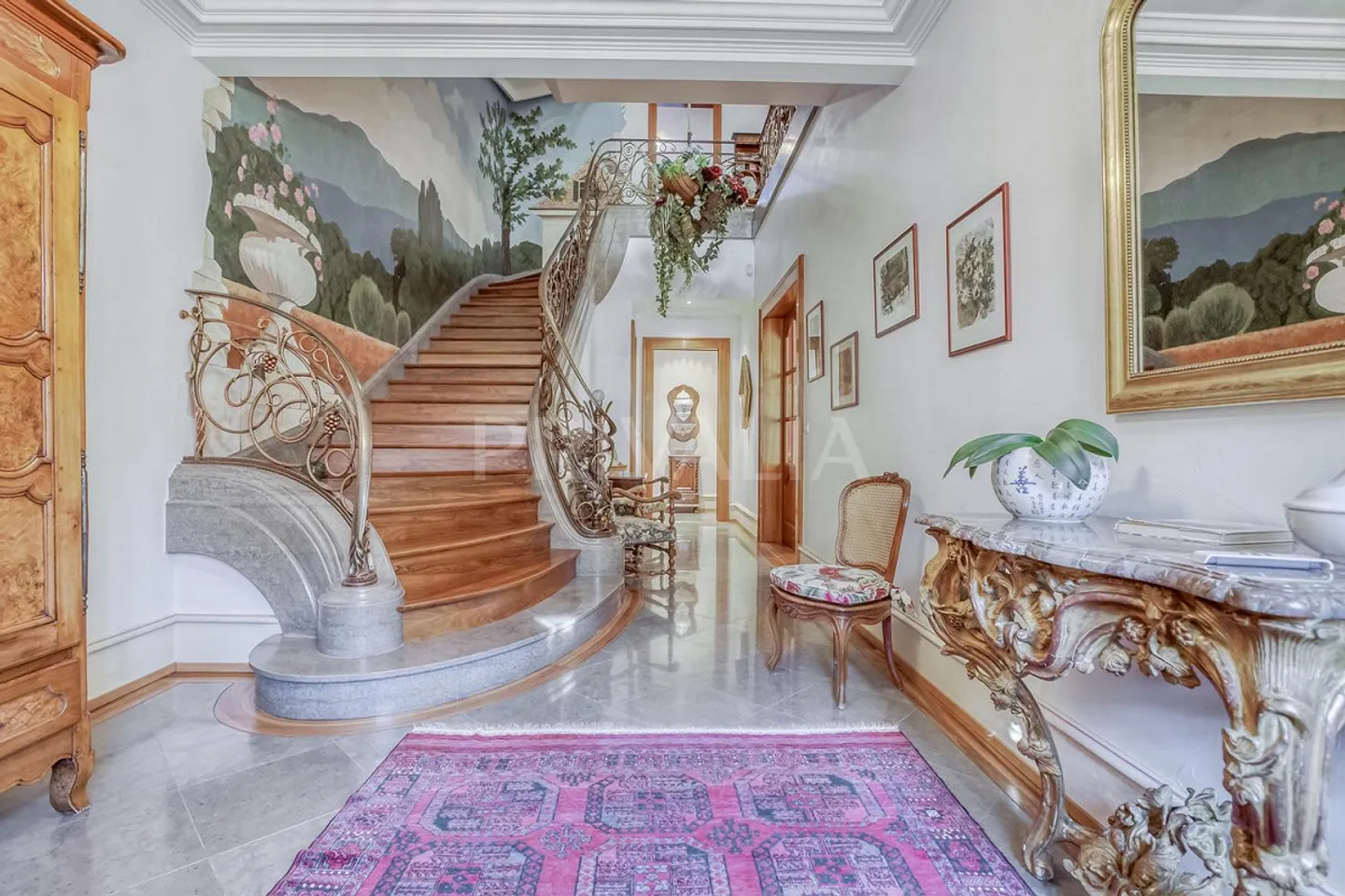 Luxuriöse Residenz aus dem frühen 19. Jahrhundert mit Schwimmbad - Foto 2 von 13
