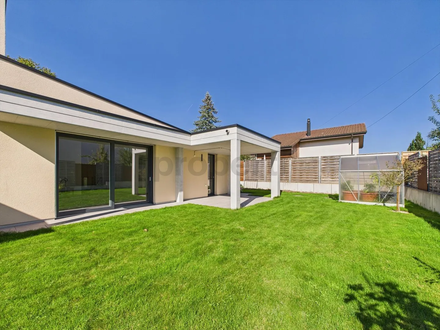 Exclusive 4.5-room apartment with high comfort and garden in Seon, AG - Photo 1 of 10