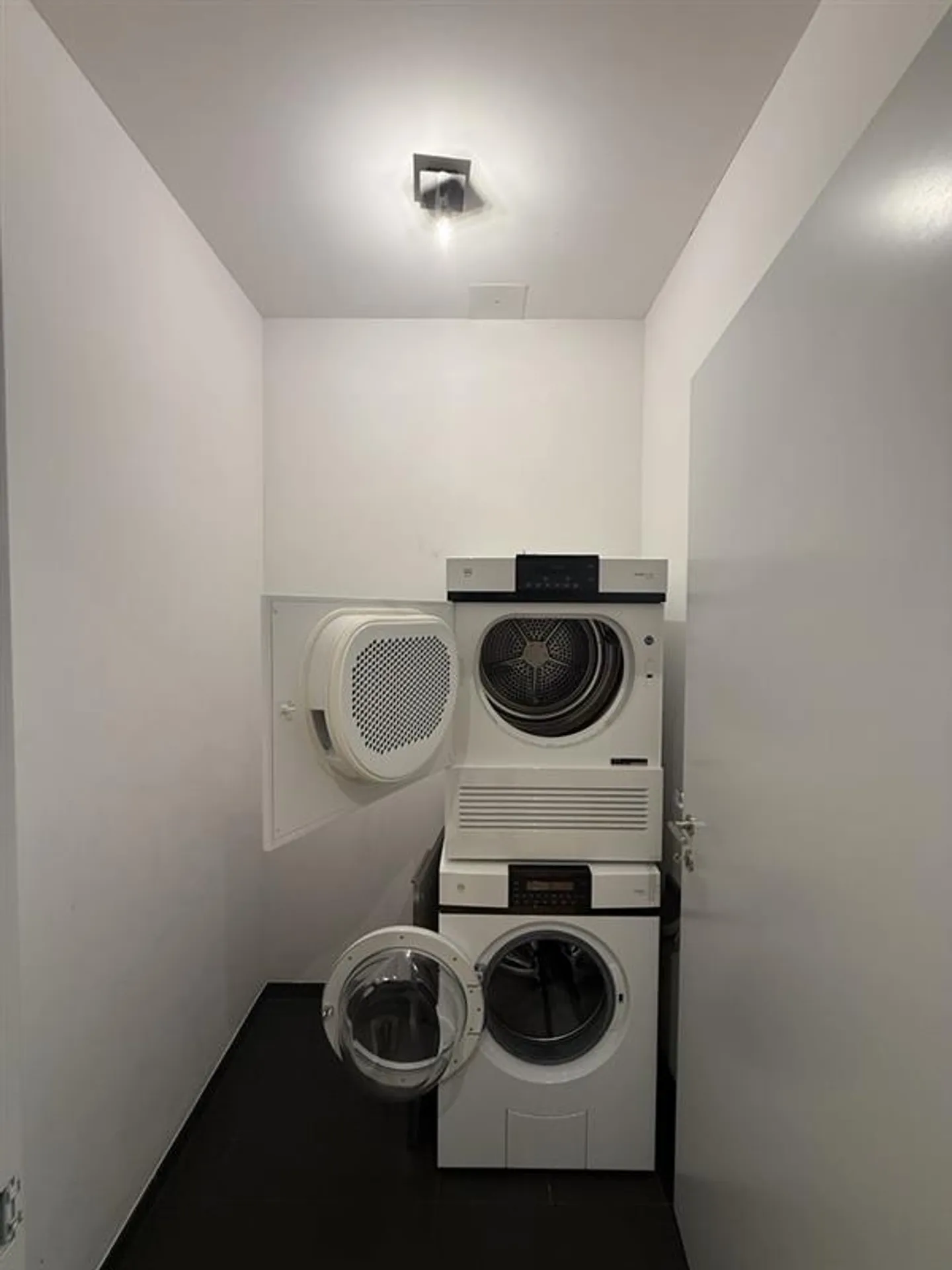 Appartamento 2.5 camere affascinante - Foto 8 di 8