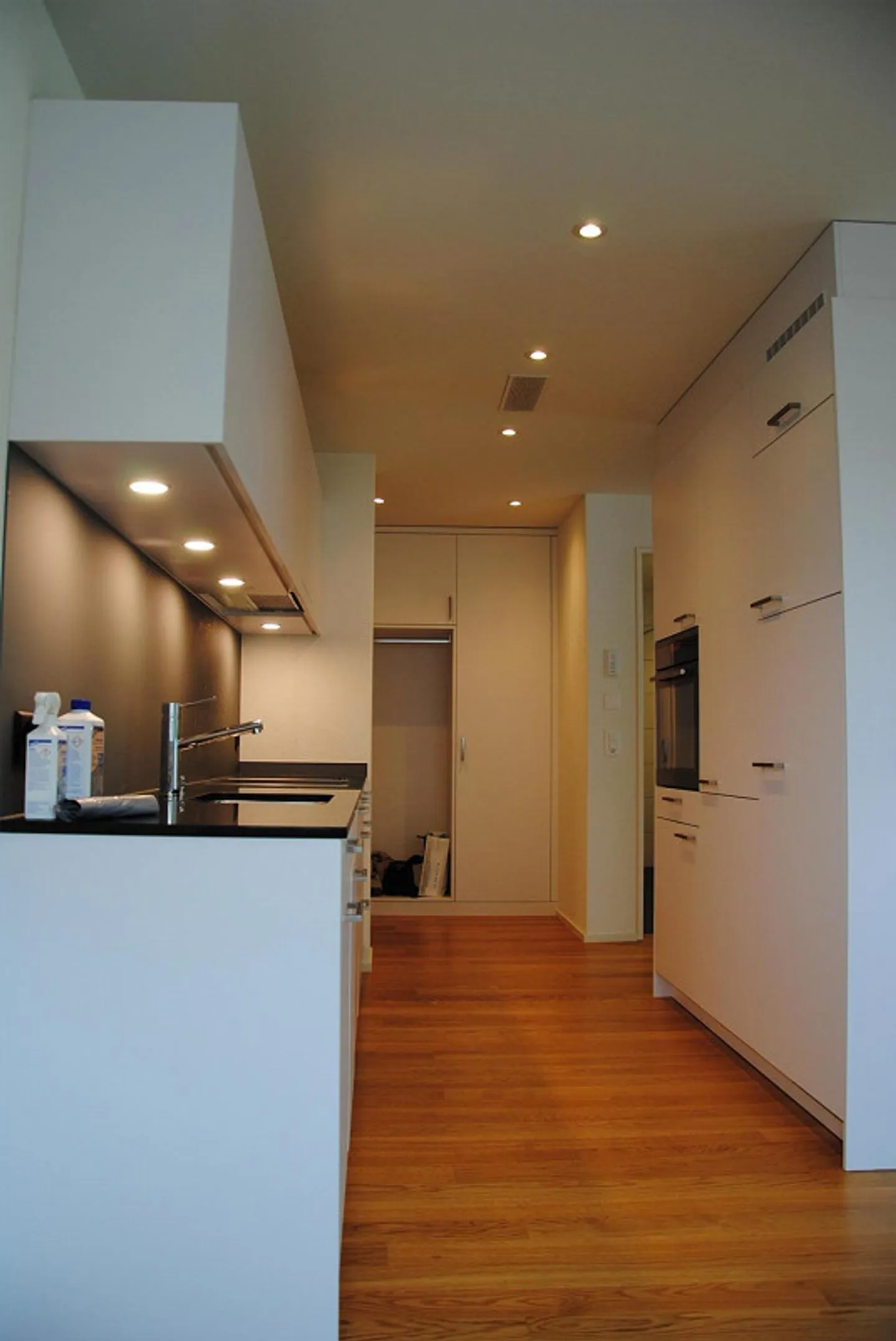 2.5 Room Apartment in Wald ZH - Photo 2 of 7