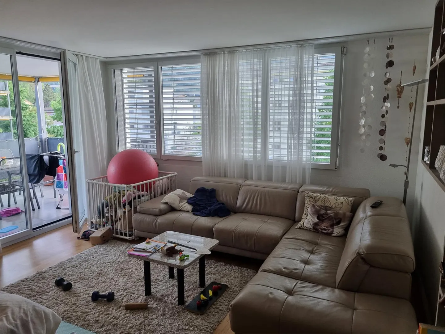 Appartement de 4,5 pièces dans un emplacement calme et familial à Oberarth - Photo 1 sur 6