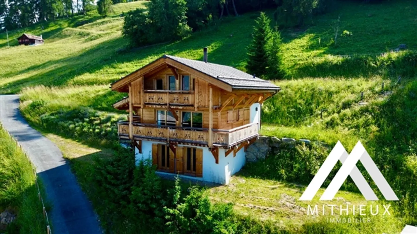 CHALET DI 142 M2 NEL CUORE DEL VAL D'HERENS, THYON / LES MASSES - Foto 1 di 17