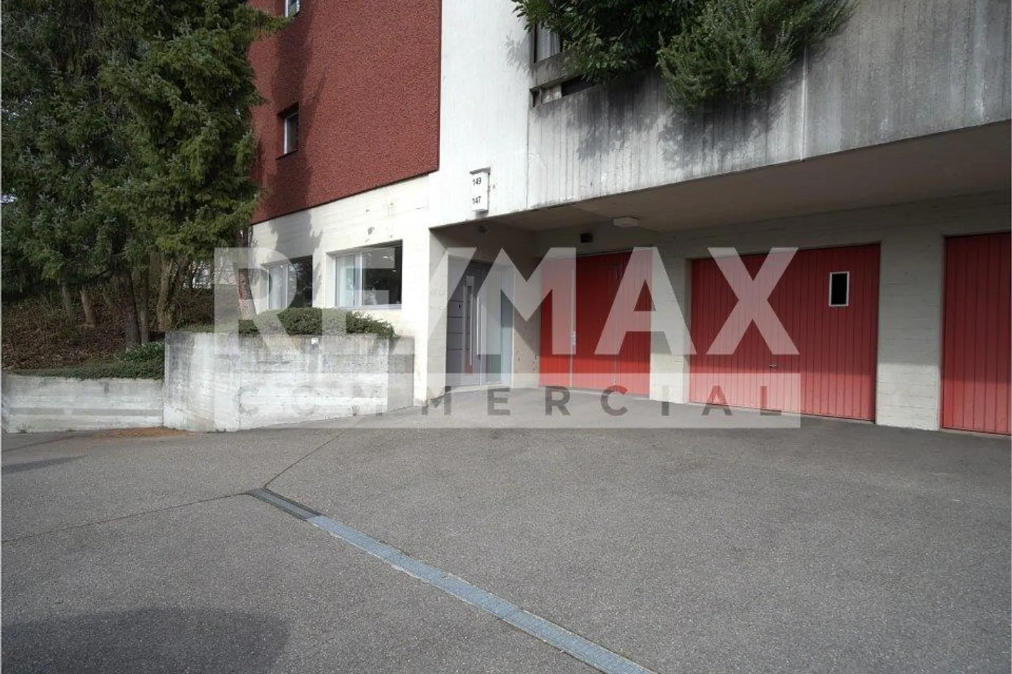 Buy instead of rent - Commercial space with 70m² usable area - renovated and immediately... - Photo 2 of 10