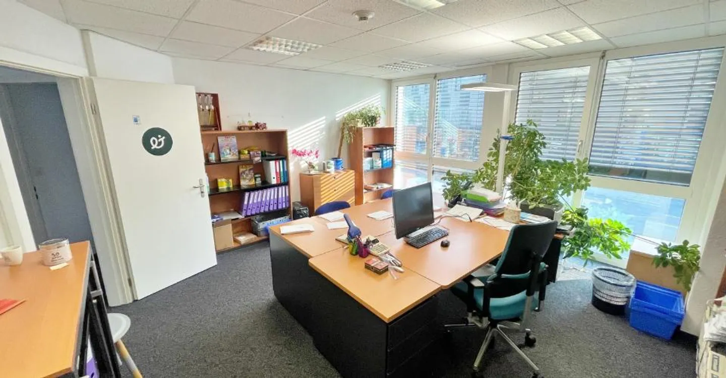 Büro_Depot_DDP_Crisser - Foto 7 von 13