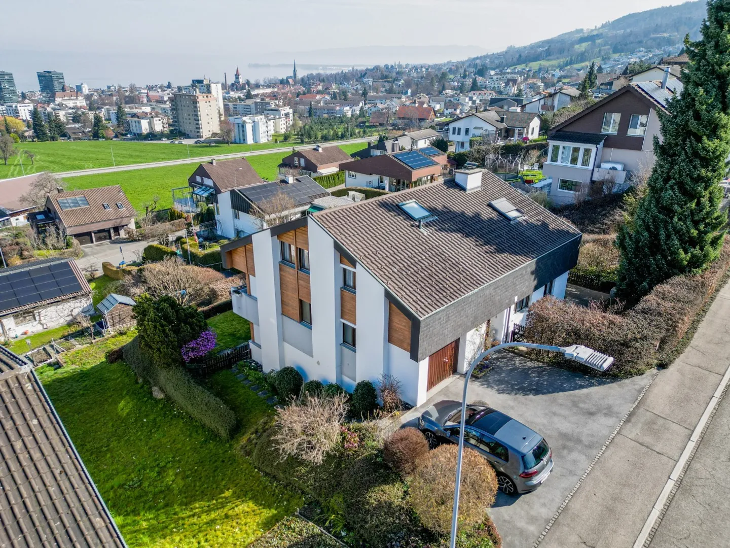 Charmantes Einfamilienhaus mit Seesicht - Foto 3 von 13