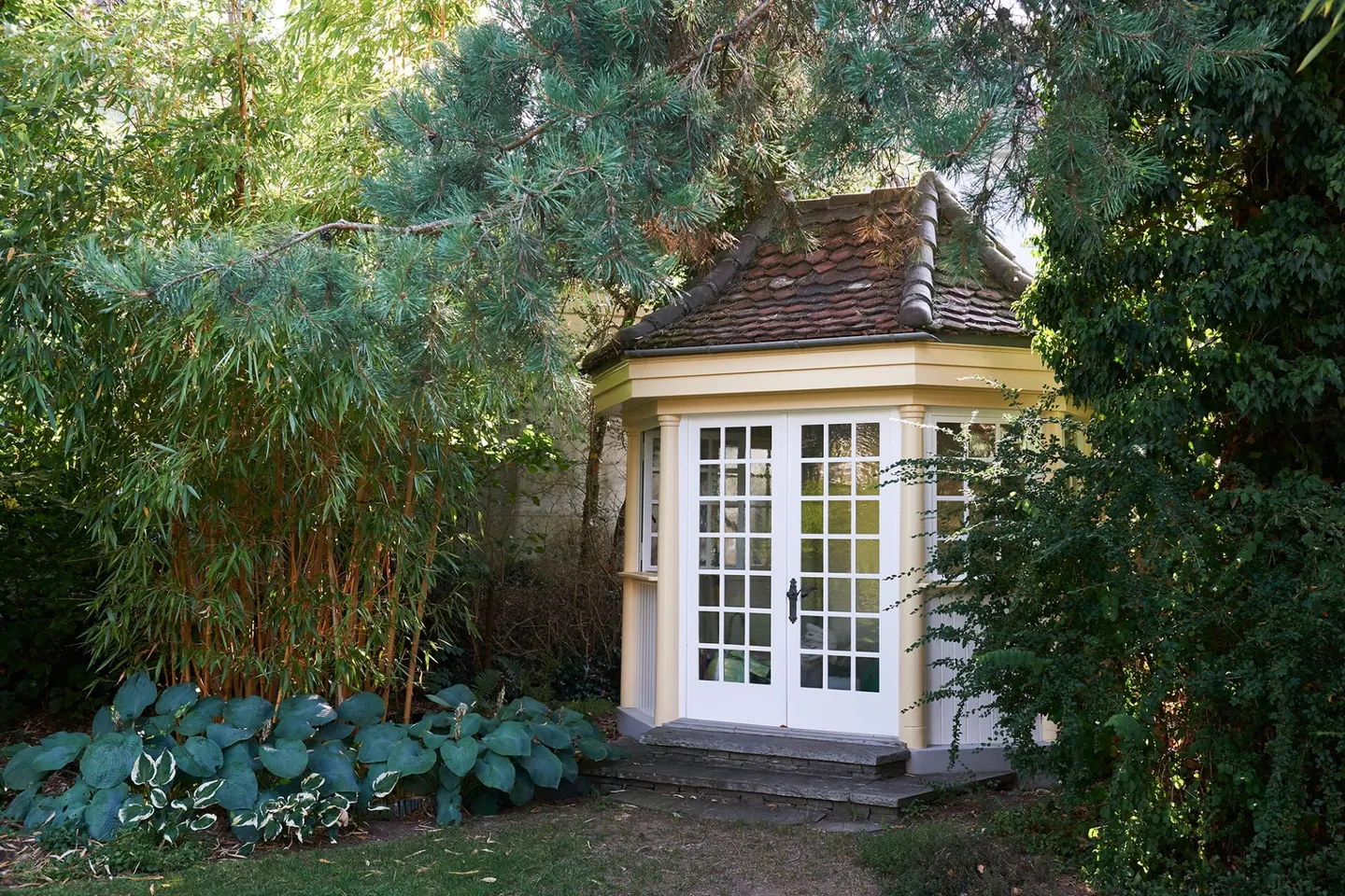 GRANDES PROPRIÉTÉS - Villa avec trois unités résidentielles et un grand potentiel de développement - Photo 4 sur 8