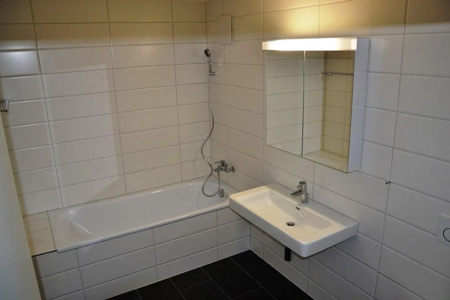 Attractive 2.5-room apartment in Pieterlen - Photo 4 of 8