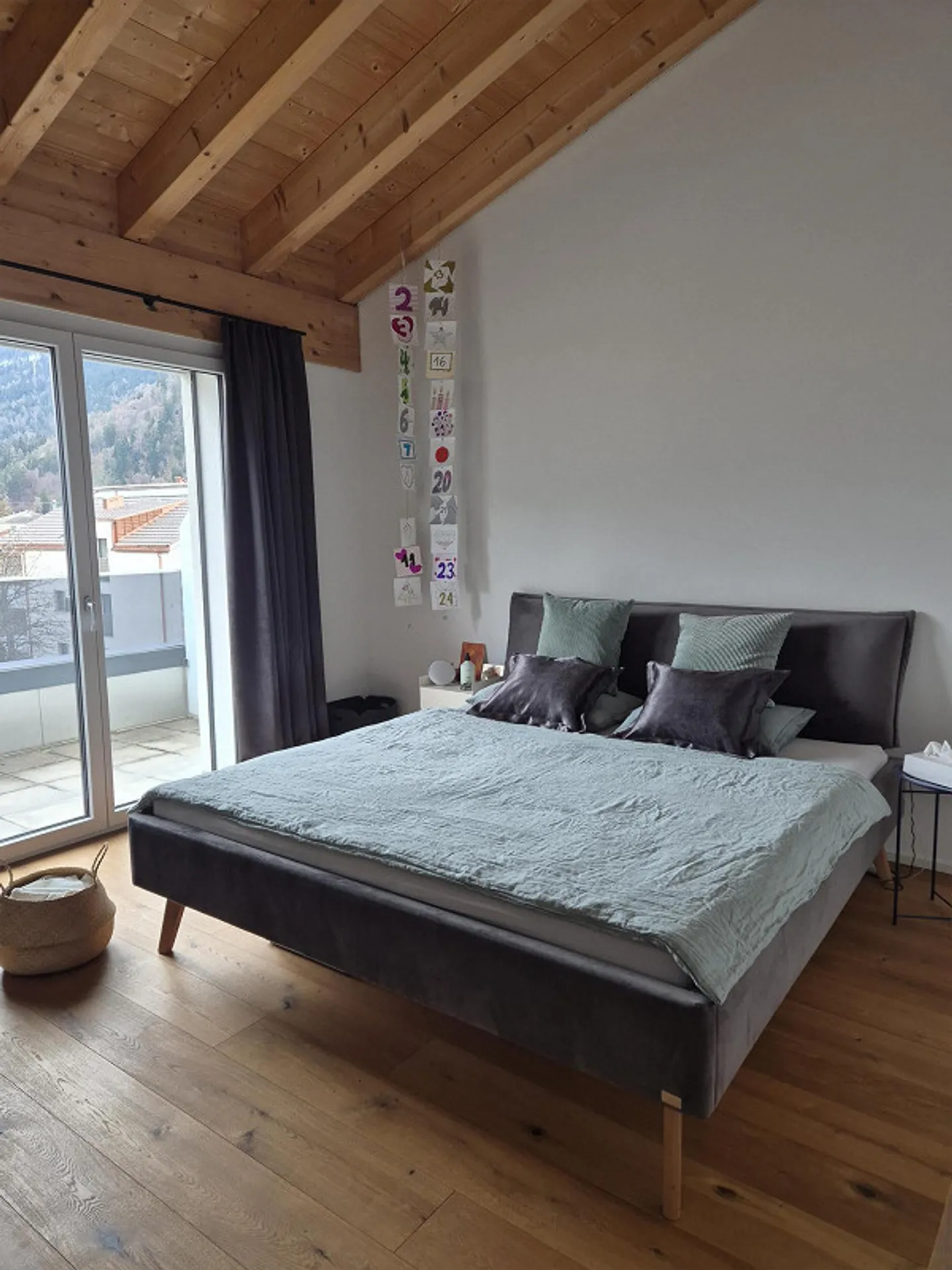 Grosszügige Attikawohnung mit Aussicht - Foto 14 von 15