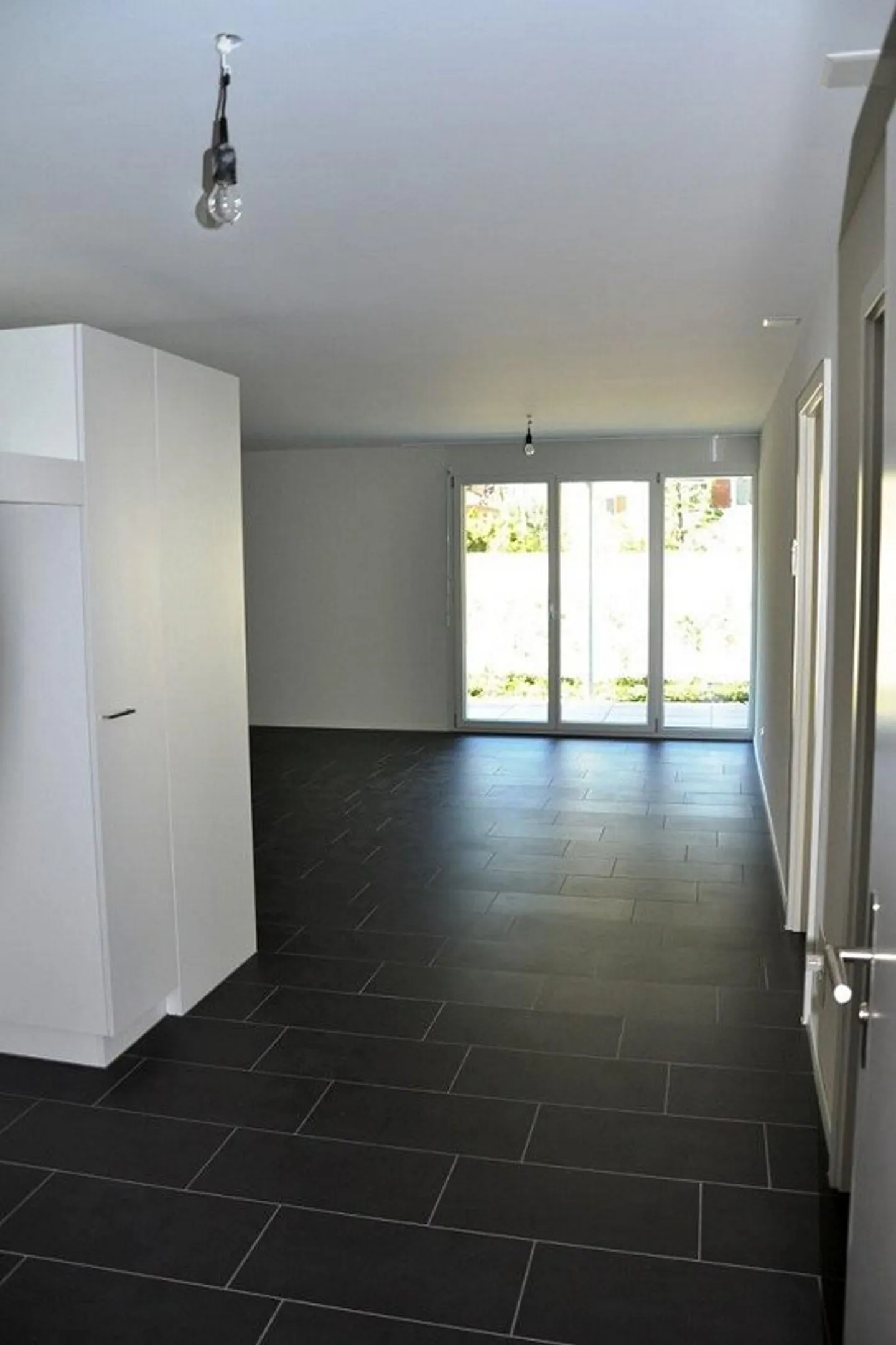 Attractive 2.5-room apartment in Pieterlen - Photo 7 of 8