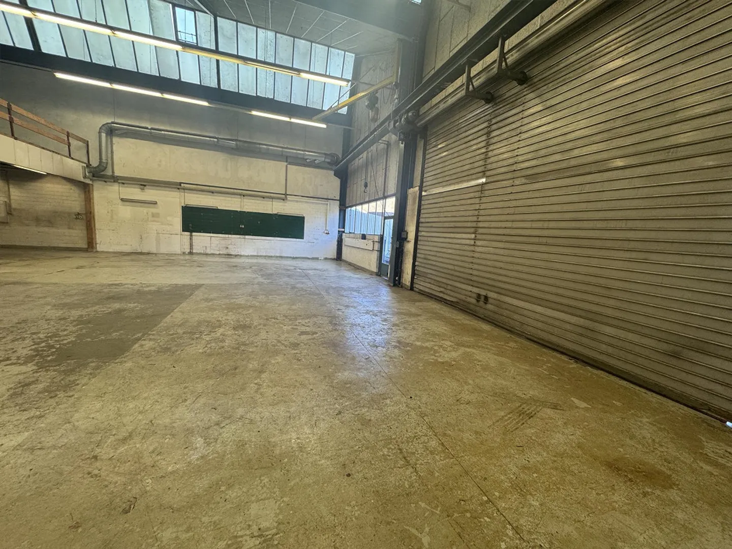 Vielseitige Produktions- und Lagerfläche - Foto 2 von 8