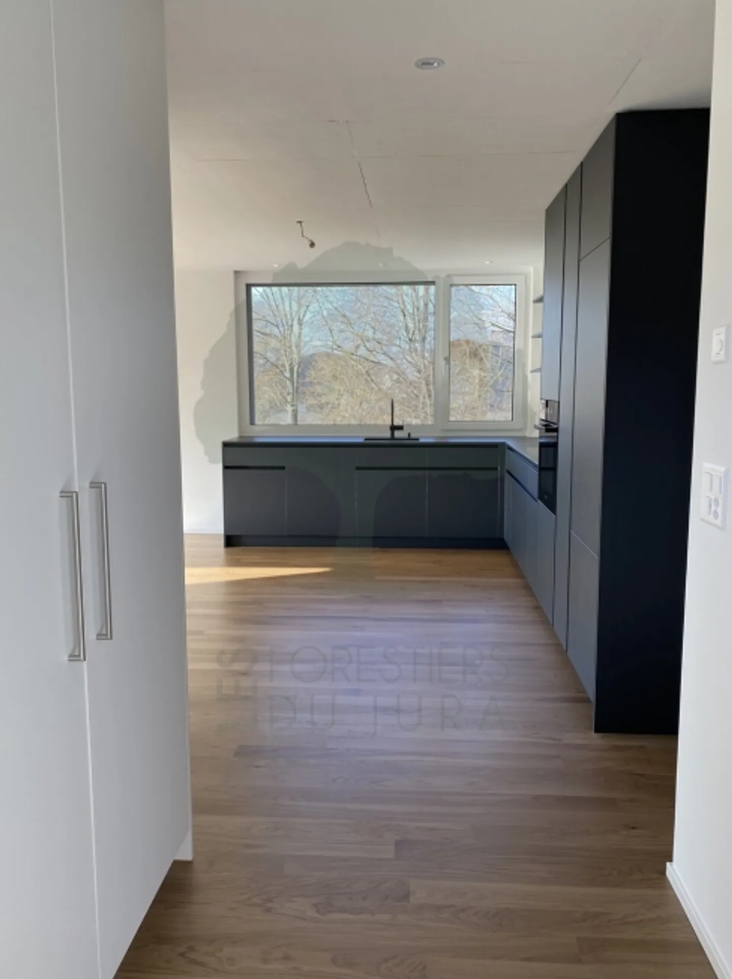 Schönes Architektenhaus mit 4,5 Zimmern auf einer Ebene - Foto 7 von 16
