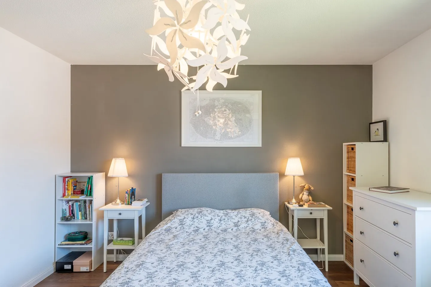 Beautifully renovated 4.5 condominium - Photo 3 of 15
