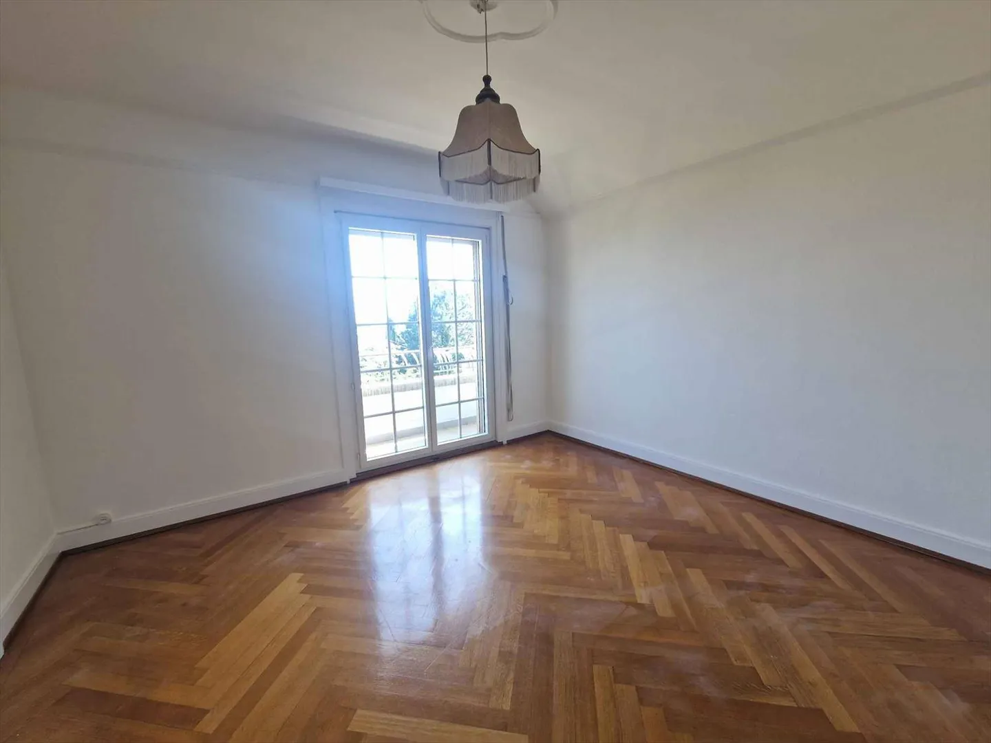 Ultimo piano 3.5 stanze - Foto 2 di 9