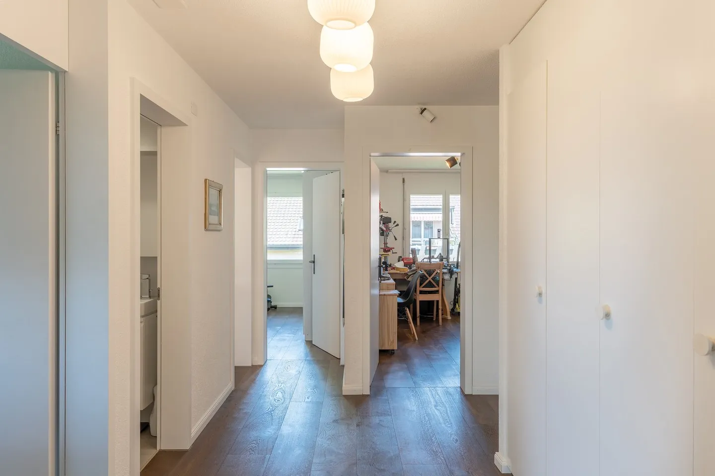Beautifully renovated 4.5 condominium - Photo 6 of 15