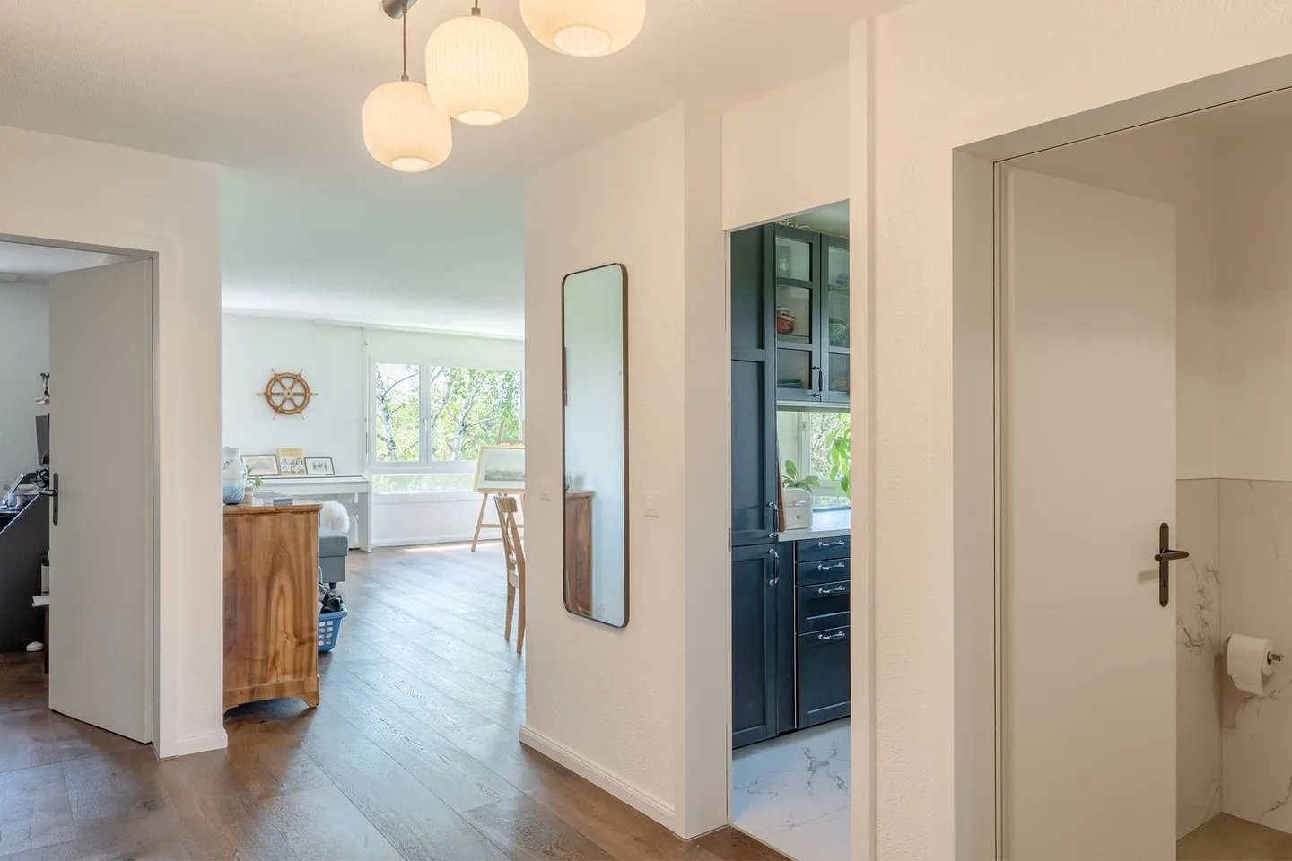 Beautifully renovated 4.5 condominium - Photo 7 of 15
