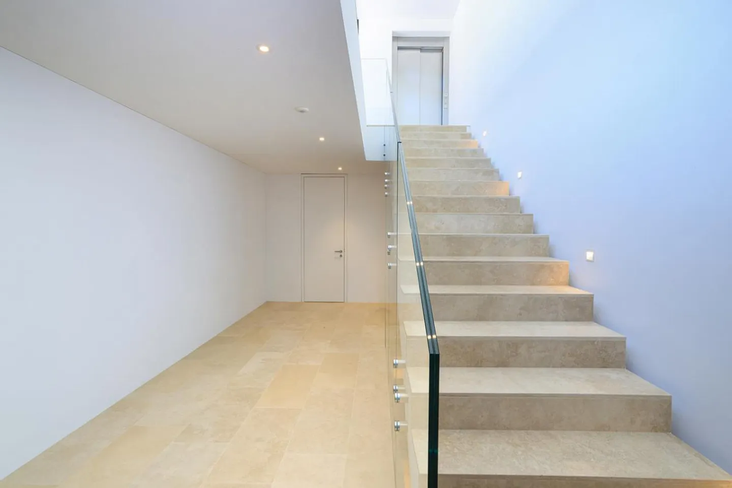 Modernes Attikawohnung mit Seeblick - Foto 11 von 12