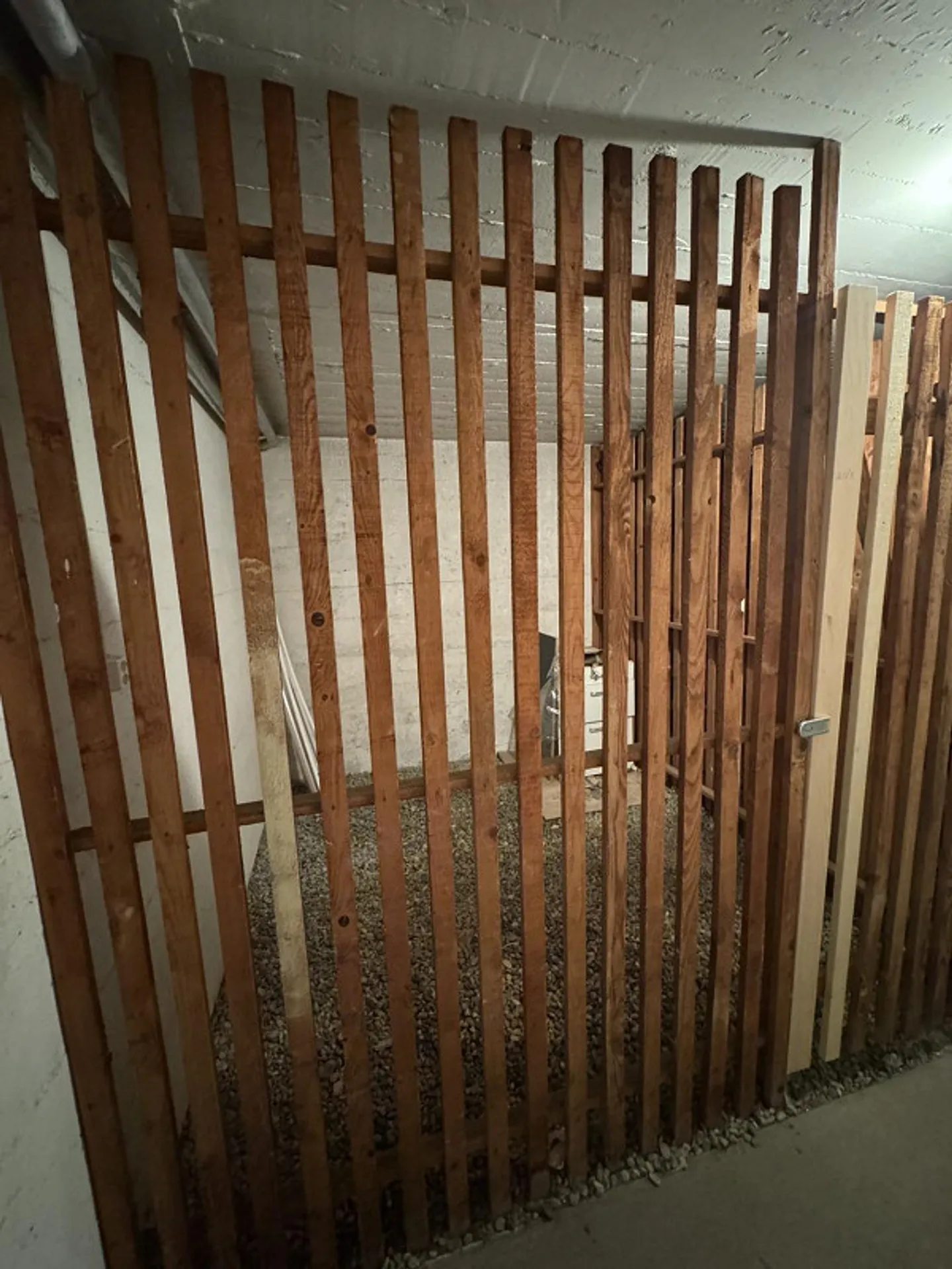 Living in a Quiet Location in Münchenstein - Photo 5 of 7