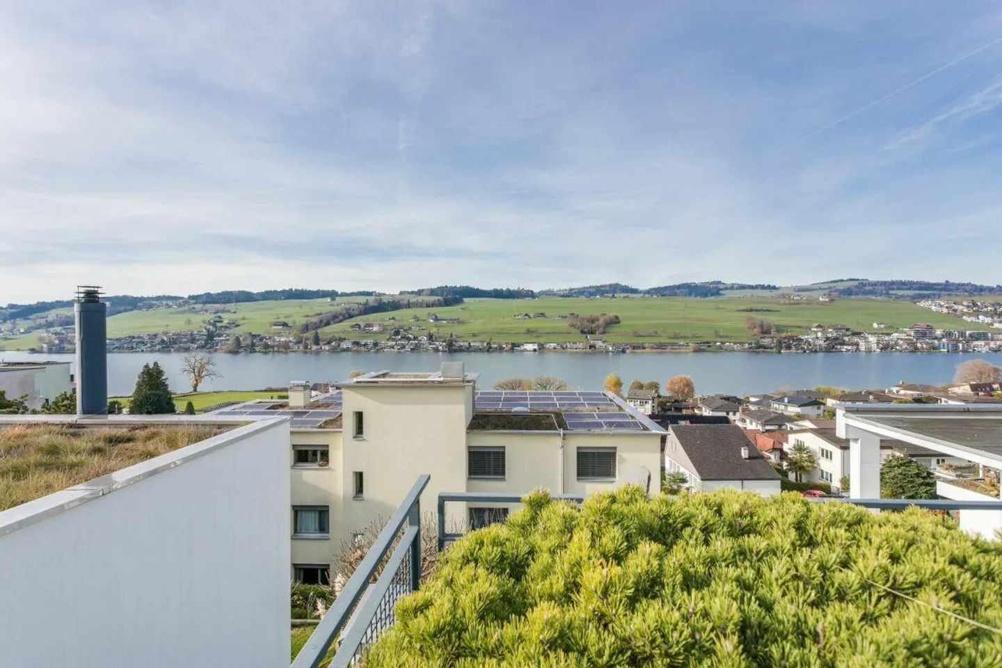 4.5-Room Terrace House in the Best View Location in Küssnacht am Rigi - Photo 6 of 12