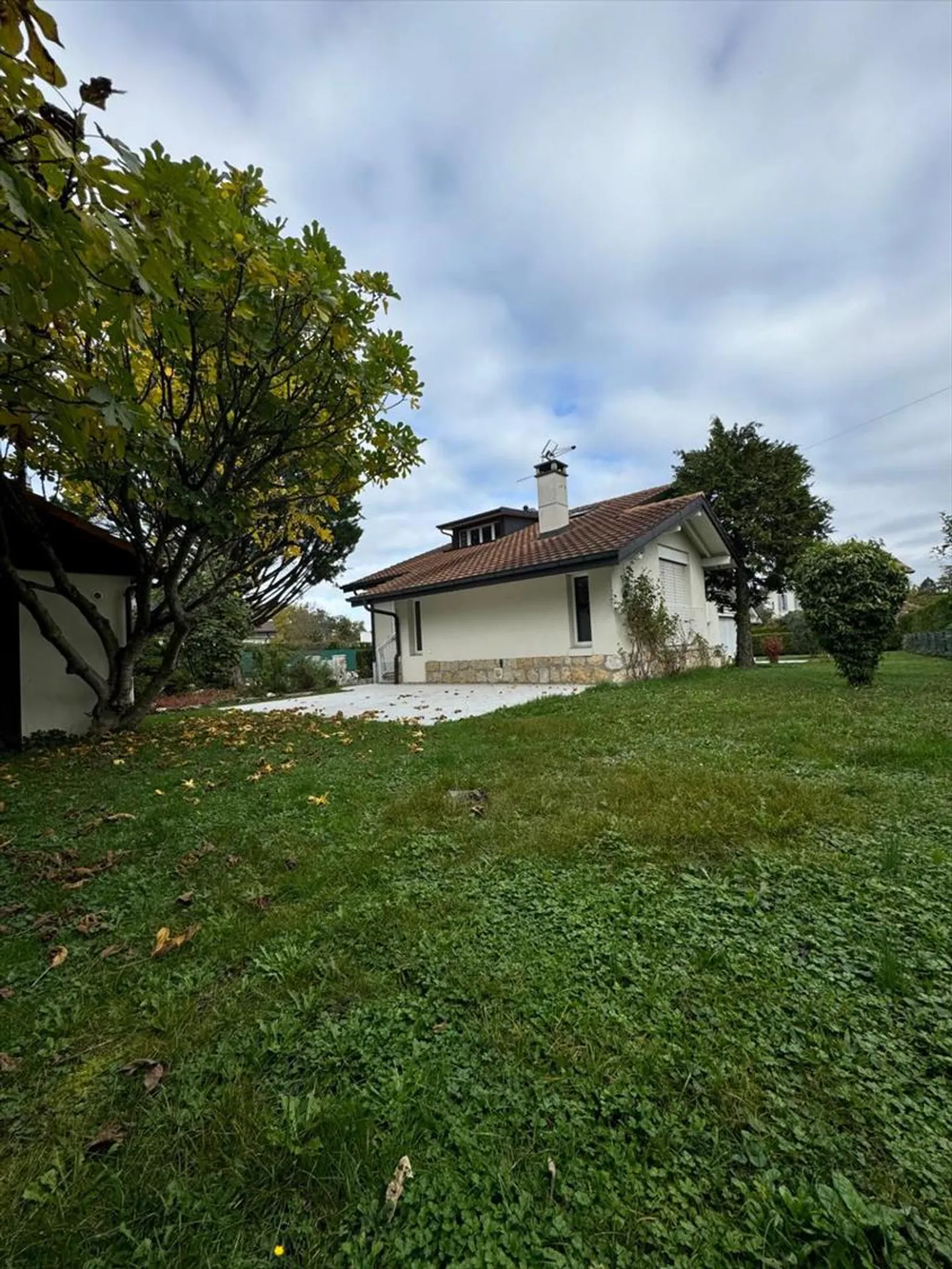 Casa indipendente di 7 locali a Chambésy - Foto 2 di 3