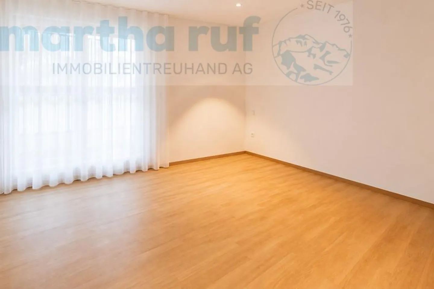 Bright 4.5-room apartment in the center with elevator - Photo 6 of 11