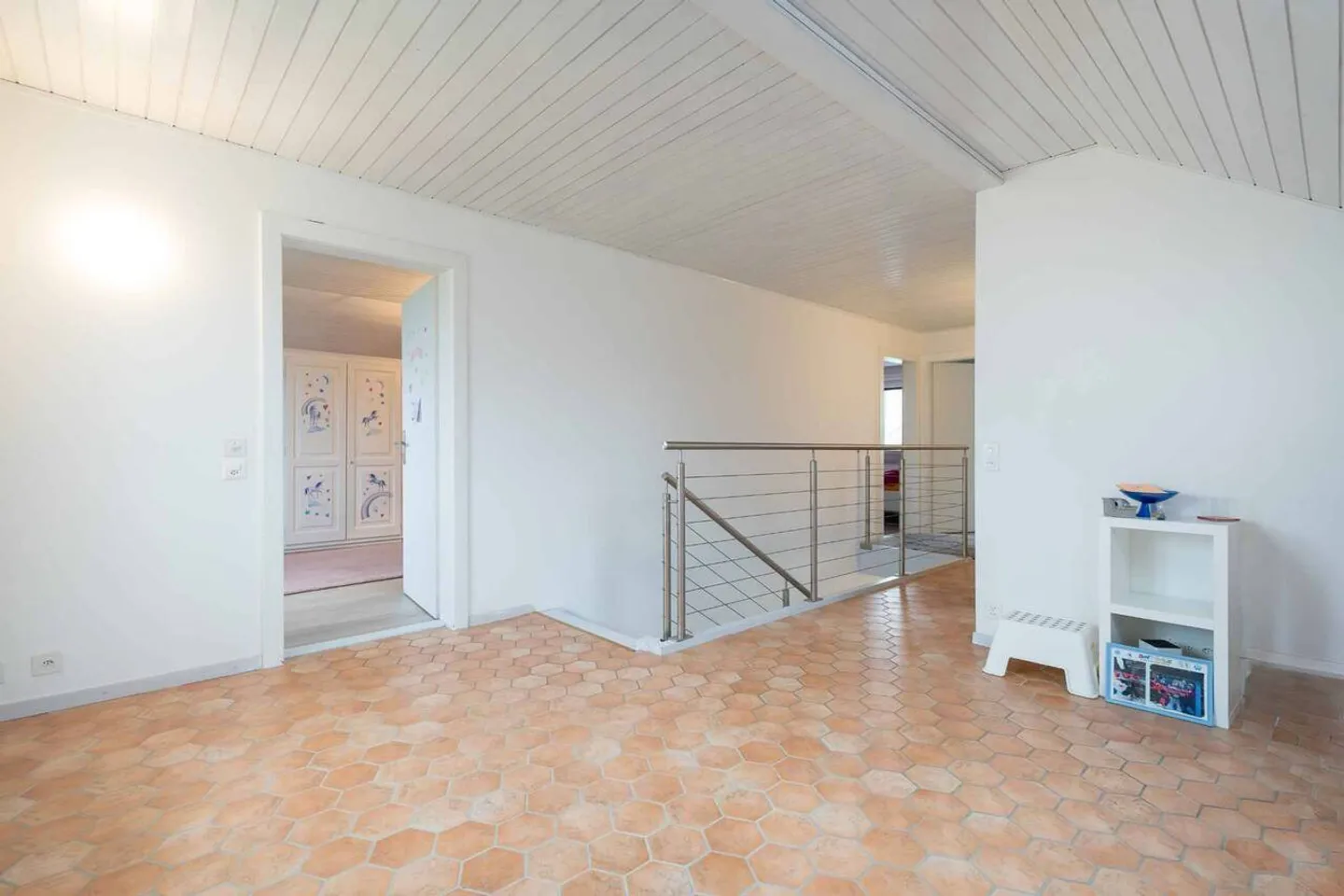 Einzelvilla mit Terrasse und Garten - Foto 3 von 12