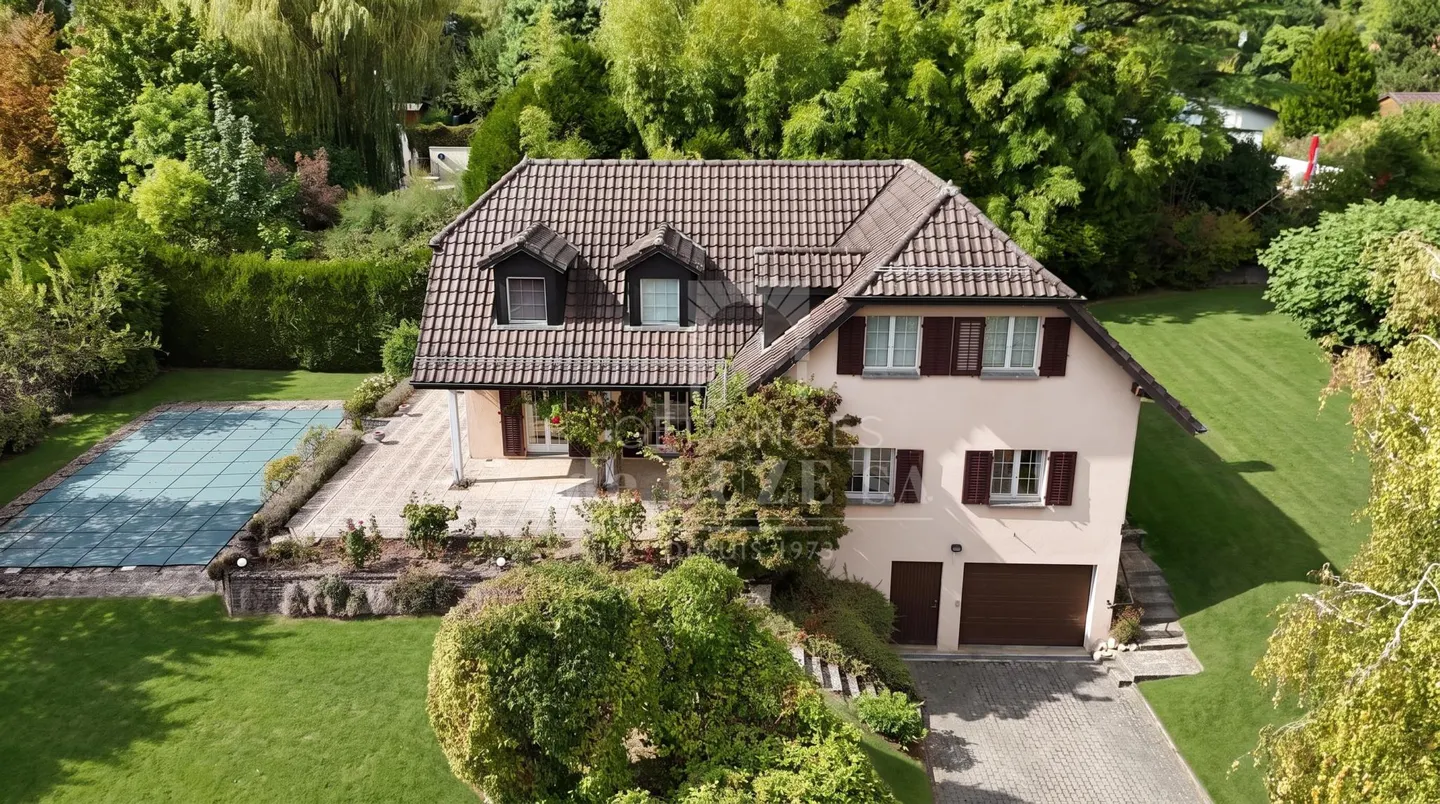 EXCLUSIVE - Spacious family villa with 6 rooms - Photo 1 of 20