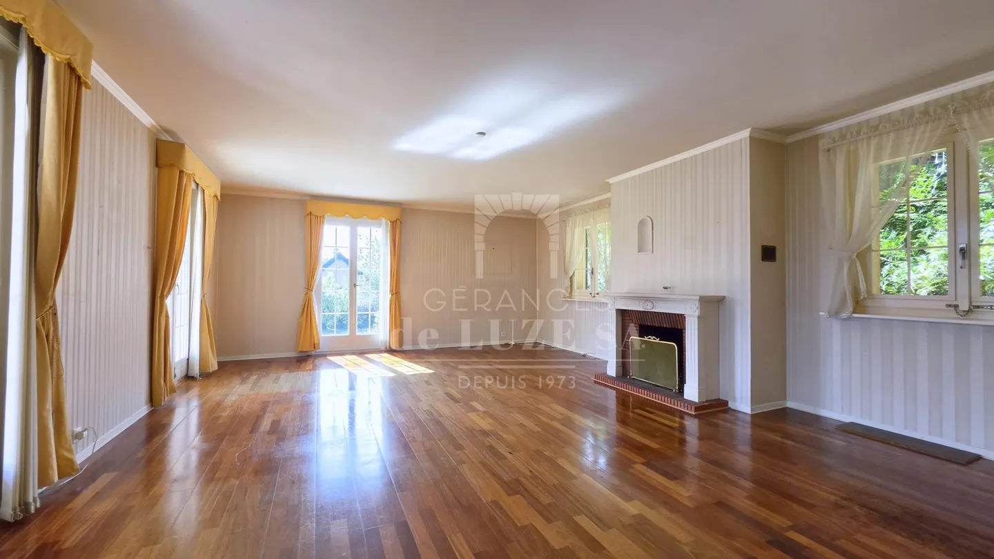 EXCLUSIVE - Spacious family villa with 6 rooms - Photo 4 of 20