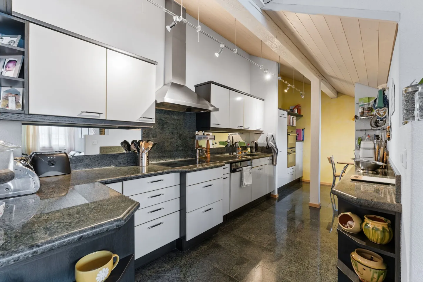 Attico-Maisonette Bijou in Affitto a Sempach, Città Alta - Foto 11 di 16