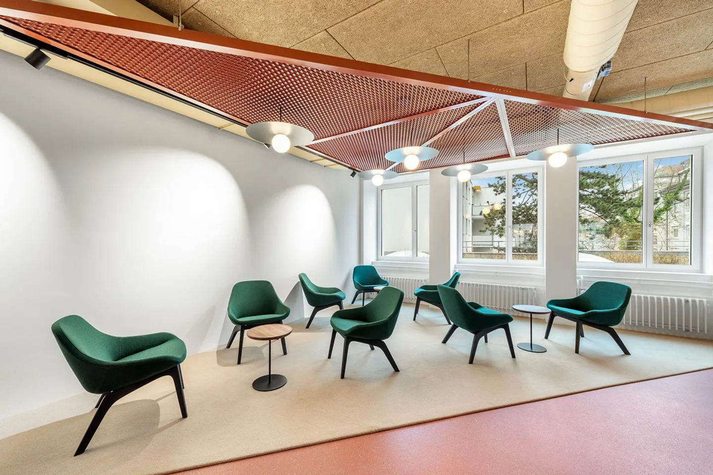 Office spaces near SBB train station (68–98 m²), including community & gym - Photo 4 of 27