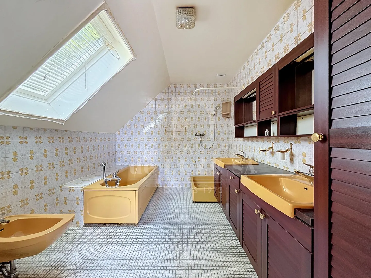 EXCLUSIVE - Spacious family villa with 6 rooms - Photo 18 of 20