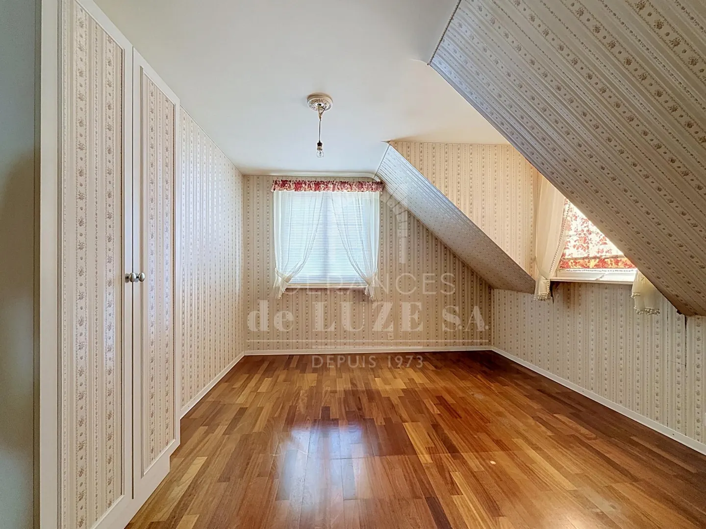 EXCLUSIVE - Spacious family villa with 6 rooms - Photo 15 of 20