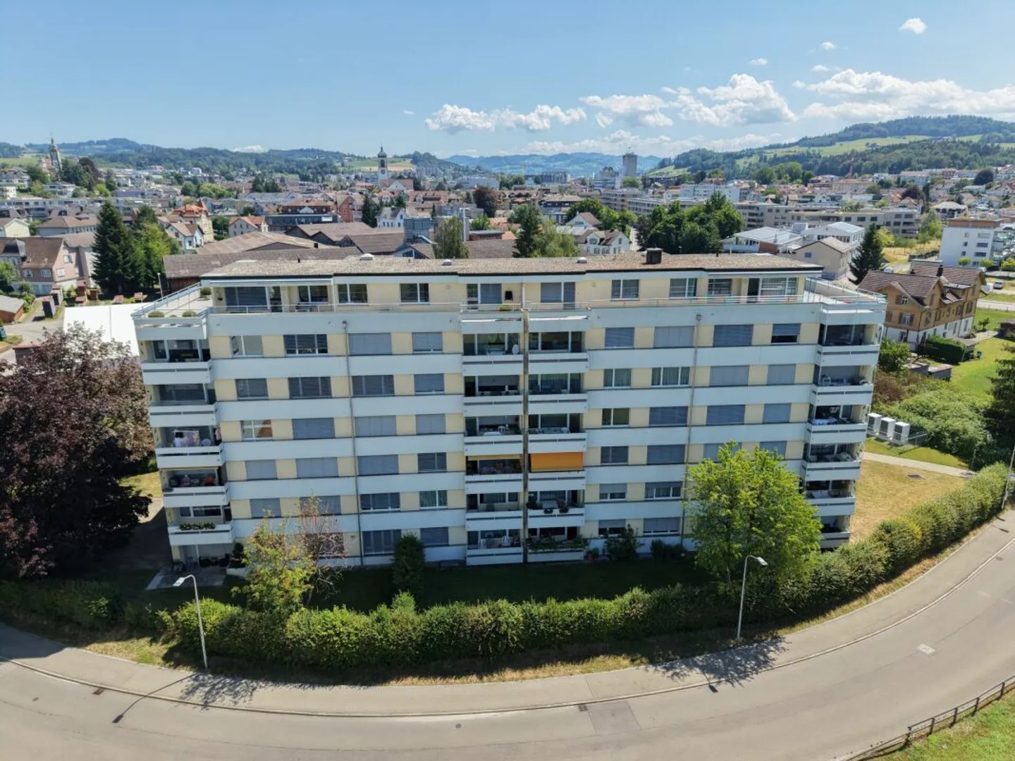 Charmant Appartement Attique avec Vue - Photo 1 sur 12