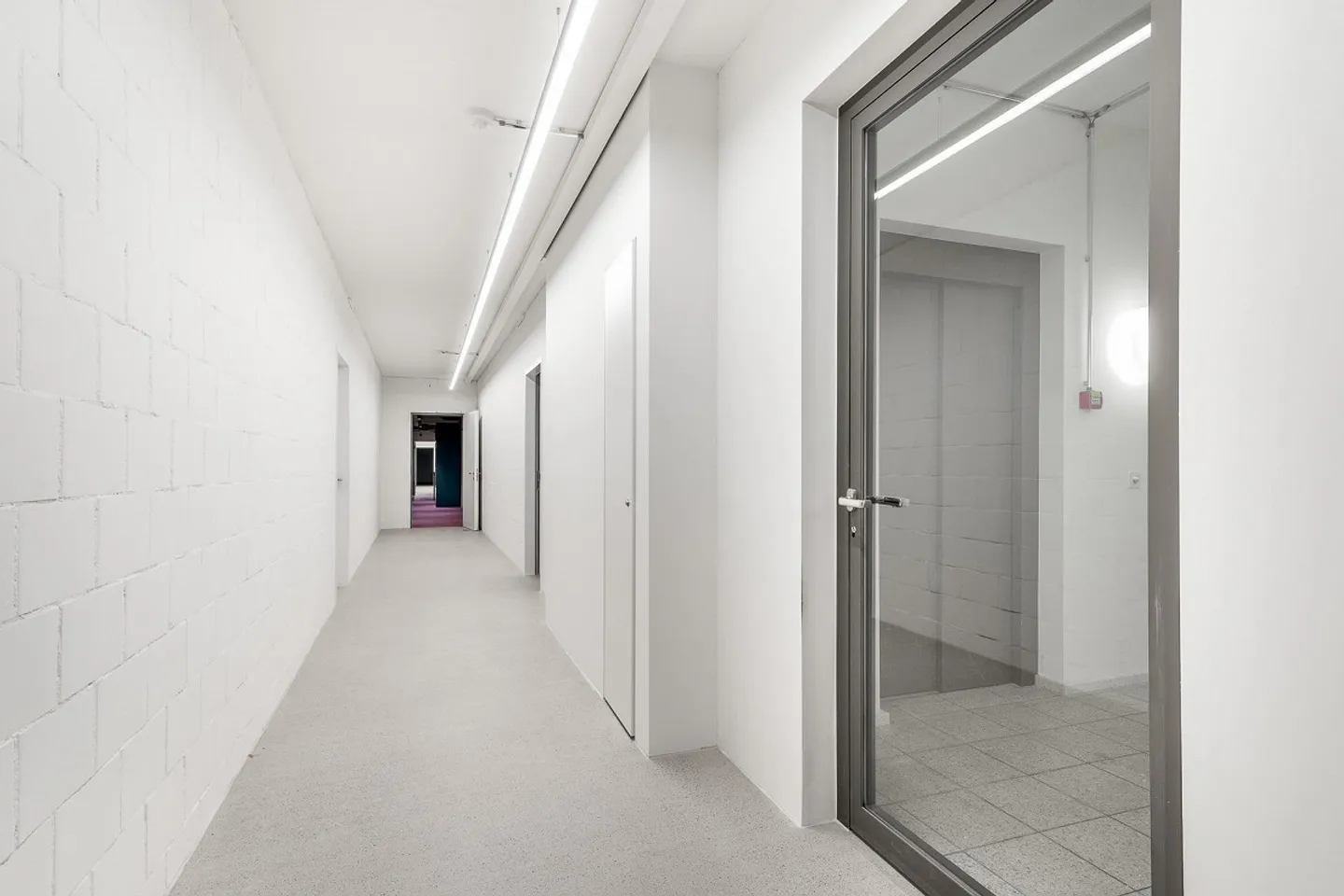 Office spaces near SBB train station (68–98 m²), including community & gym - Photo 23 of 27