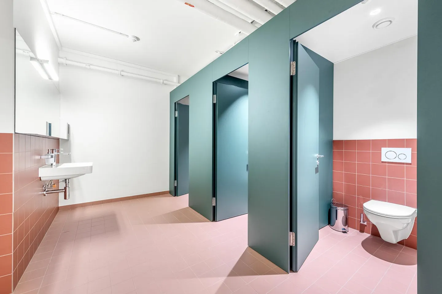 Office spaces near SBB train station (68–98 m²), including community & gym - Photo 26 of 27