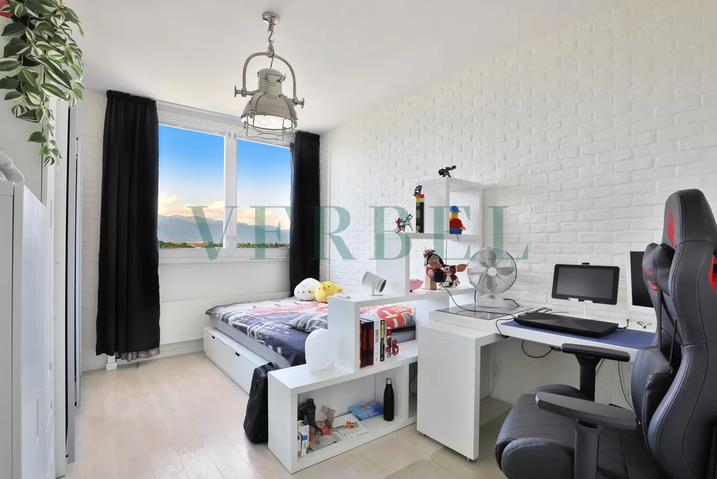 Bel appartamento di 4 stanze con Loggia - Foto 6 di 7
