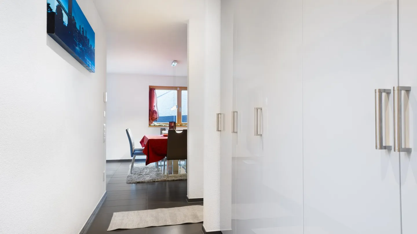 Solido volume di spazio di 893 m³, luce e natura - Foto 15 di 36