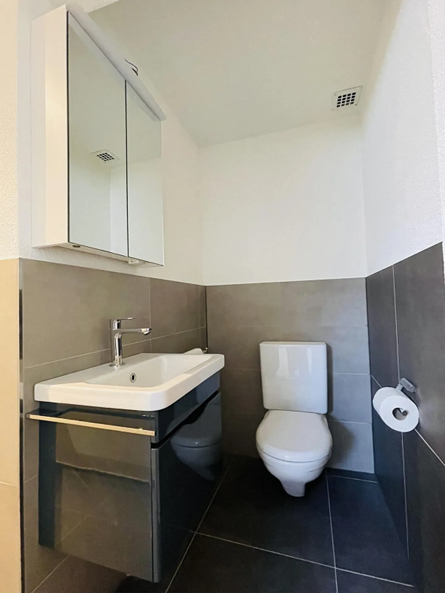 3.5-room apartment in a city-close location - Photo 2 of 5