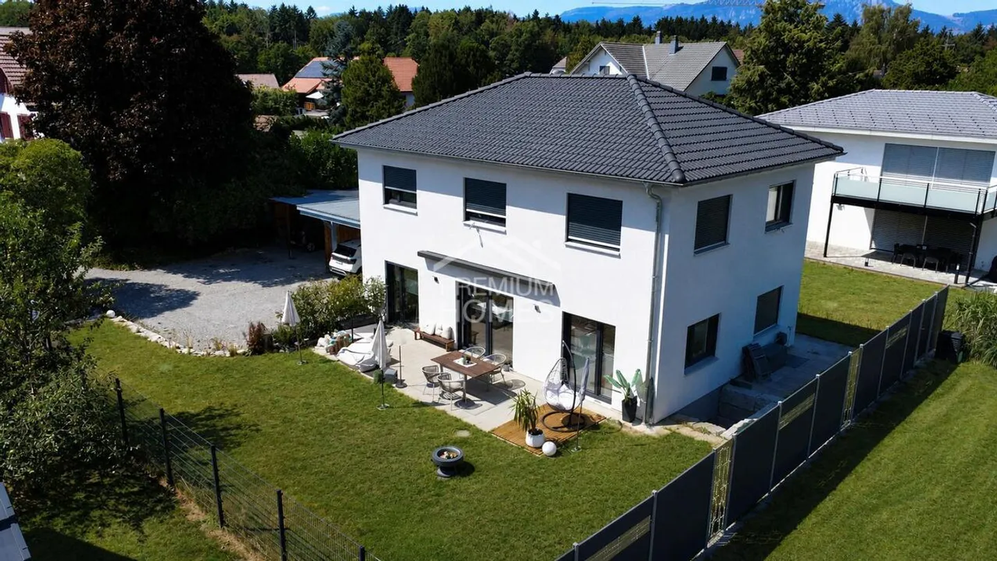 Elegante casa unifamiliare - Foto 3 di 13