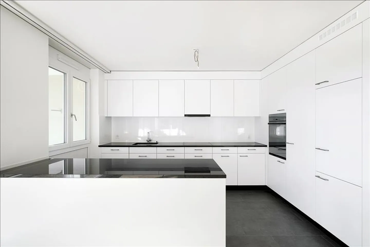 Appartamento luminoso e moderno a Binningen - Foto 5 di 12